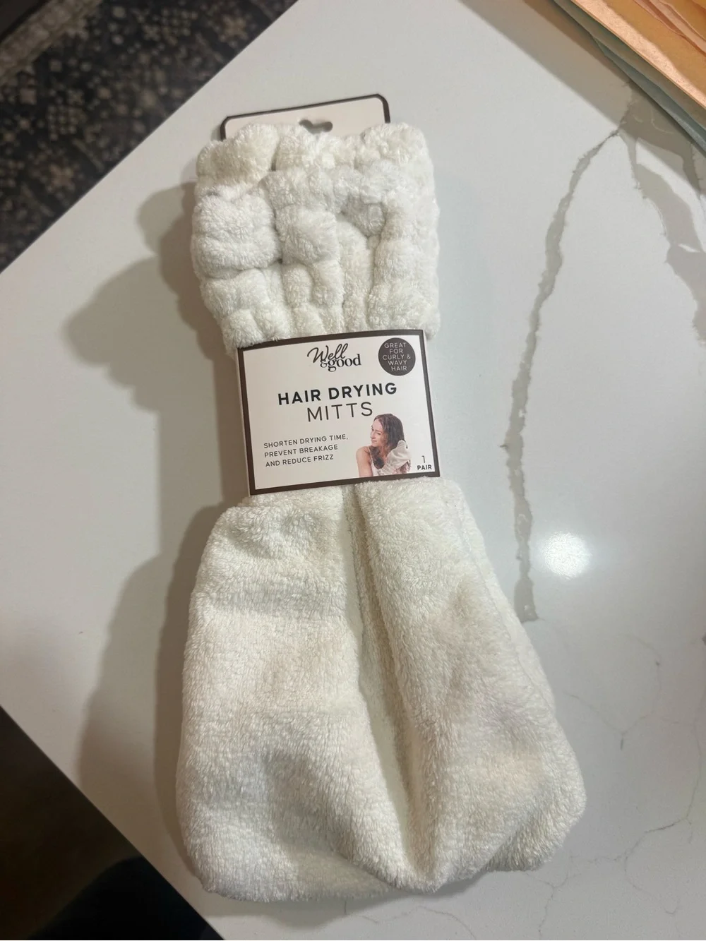 Well & Good Hair Drying Mitts - Cream